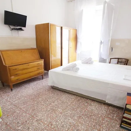 Couette-café Mareggiata 5*