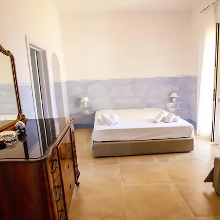 Couette-café Mareggiata 5*