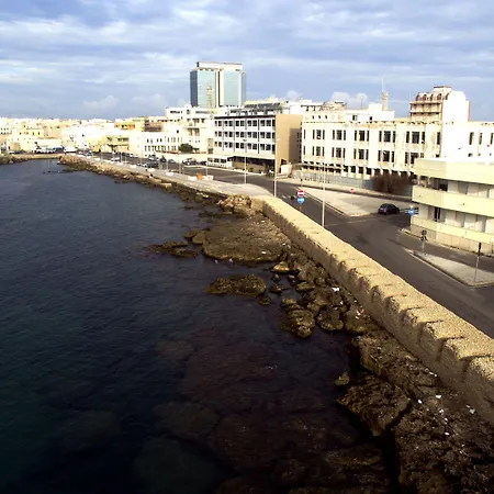 Bed and breakfast Mareggiata 4*