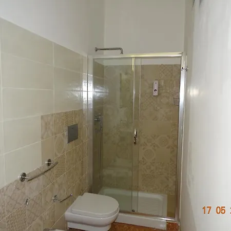 Bed & Breakfast Mareggiata 4*